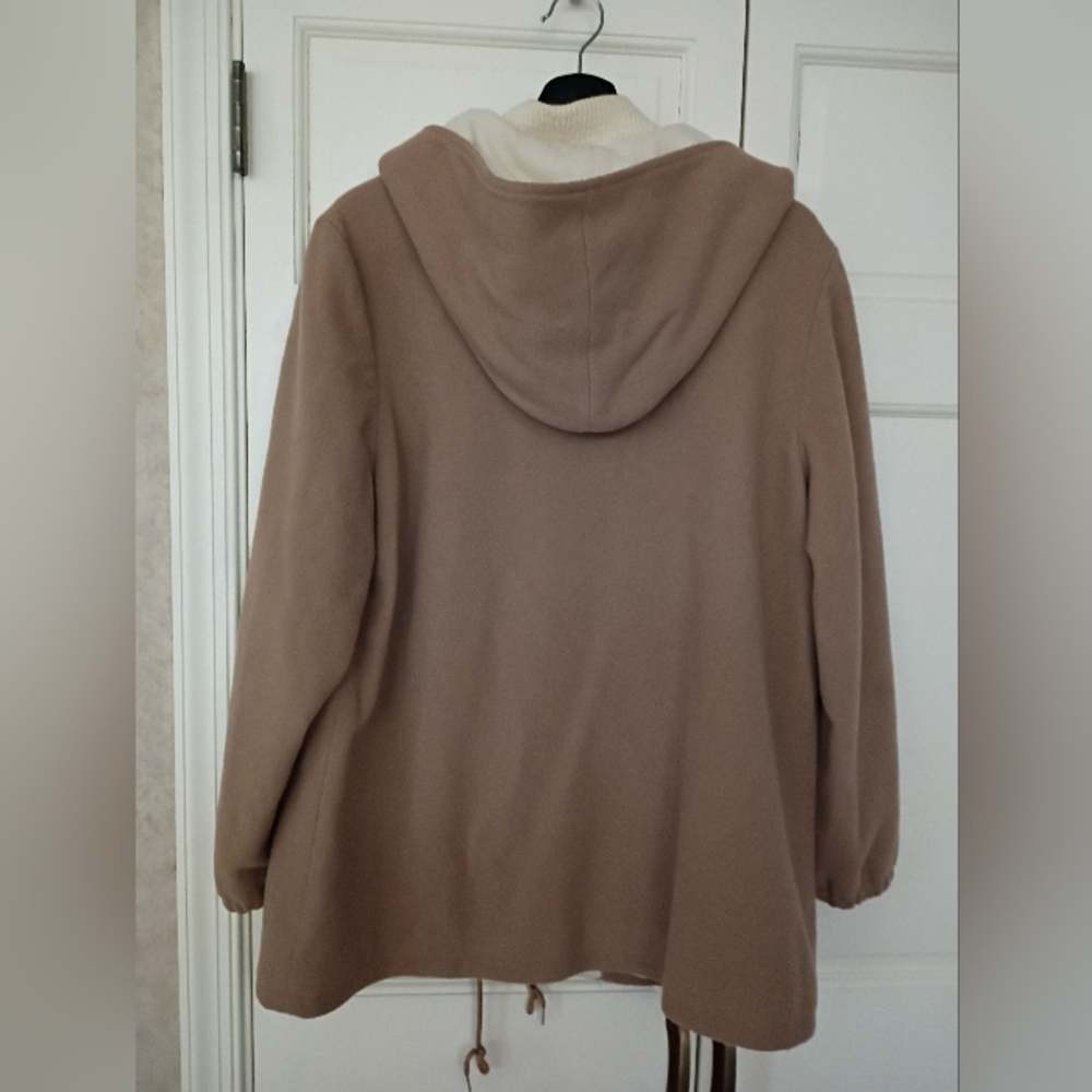 Elegant Tan Hooded Trench Coat 100% Wool Coat Pit To Pit 23".No Size Tag - Picture 5 of 14